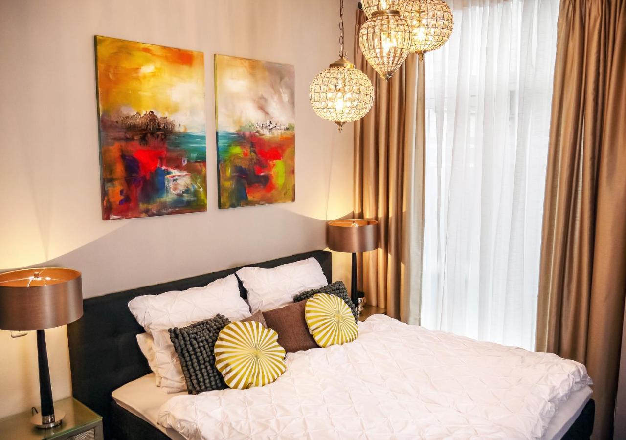 Comfort And Style In City Center With Ensuite Bathroom On Schaafenstrasse Kolonia Zewnętrze zdjęcie